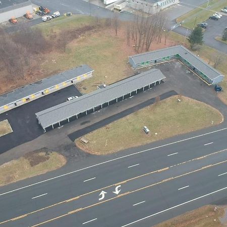 Skyview Motel Castleton-on-Hudson Exterior photo